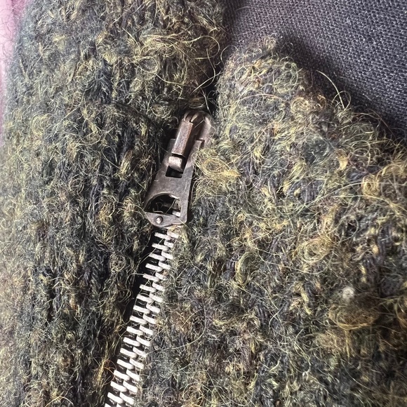 Isabel Marant Etoile - No. 1501 - Green Wool Blend Sweater w Zipper - Picture 6 of 11